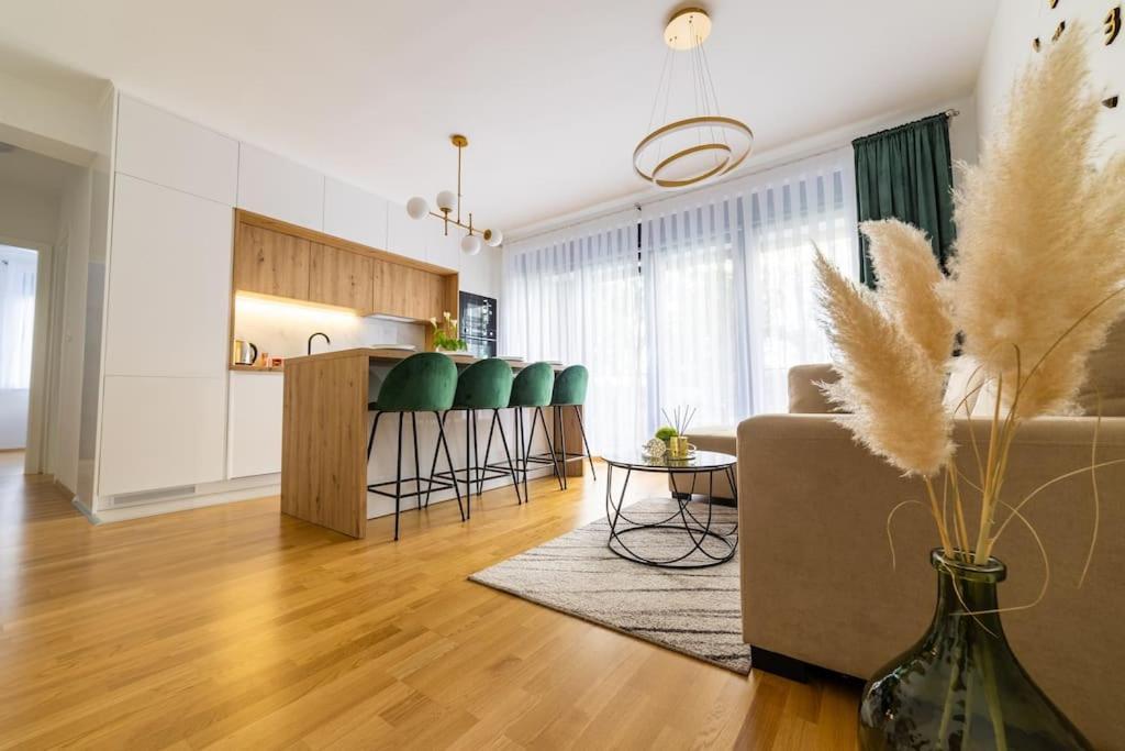 Apartman Lux Self Check-In 维罗维蒂察 外观 照片