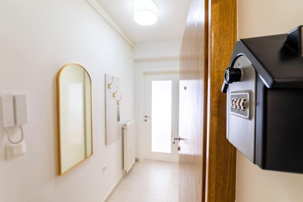 Apartman Lux Self Check-In 维罗维蒂察 外观 照片